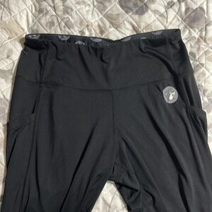 Nice Bucee’s leggings